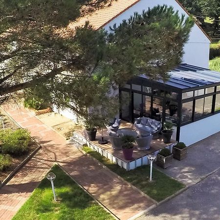 Hotel Le Relais Des Champs 유제니-레-뱅 외부 사진