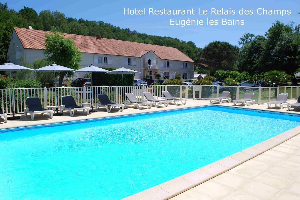Hotel Le Relais Des Champs 유제니-레-뱅 외부 사진