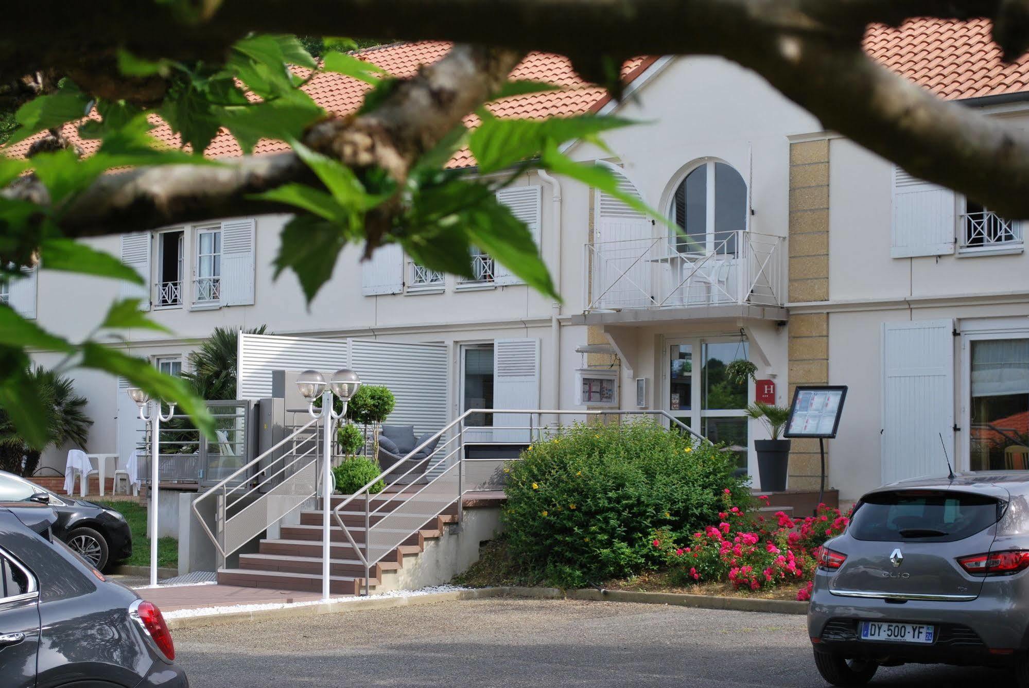 Hotel Le Relais Des Champs 유제니-레-뱅 외부 사진